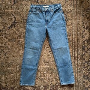 LEVIS Wedgie Straight Medium Wash 28x28